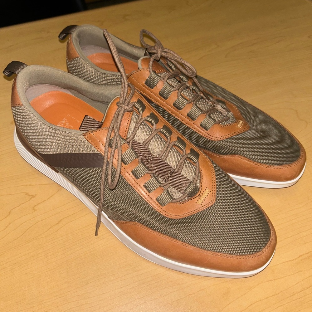 Wolf & shepherd casual leather shoe SIZE 11.5